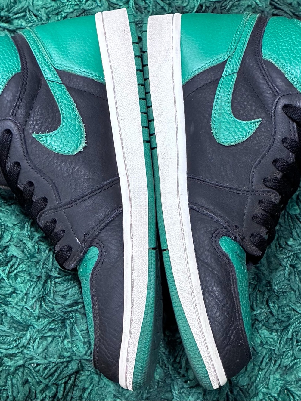 Jordan 1 Retro High OG Pine Green 2.0 Size 10 Pre-Owned/Used OG ALL 100%AUTHENTI - Picture 2 of 9